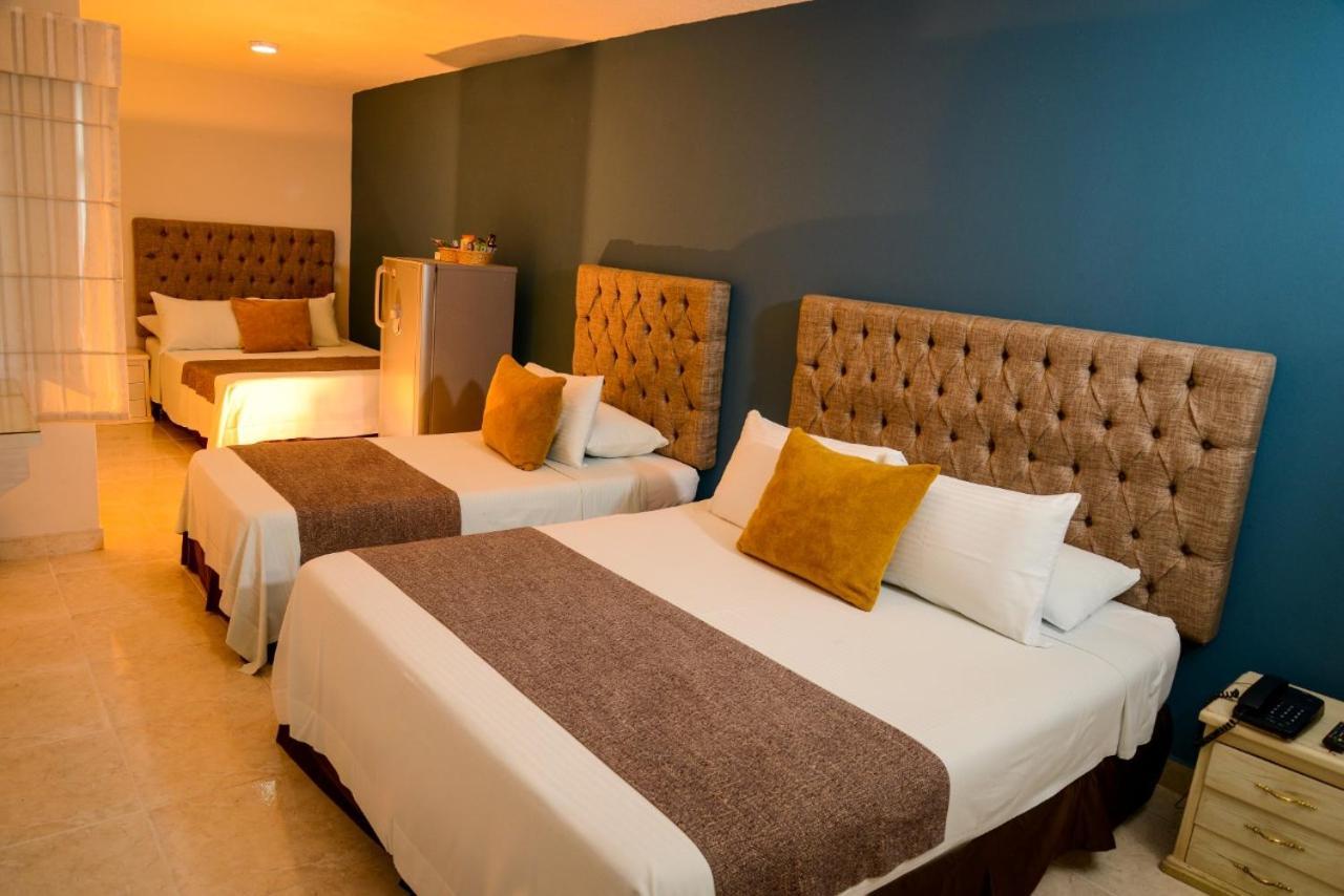 Hotel Prado 34 West بوكارامانغا المظهر الخارجي الصورة