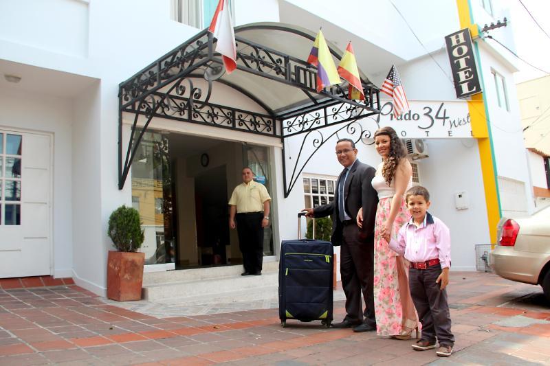 Hotel Prado 34 West بوكارامانغا المظهر الخارجي الصورة